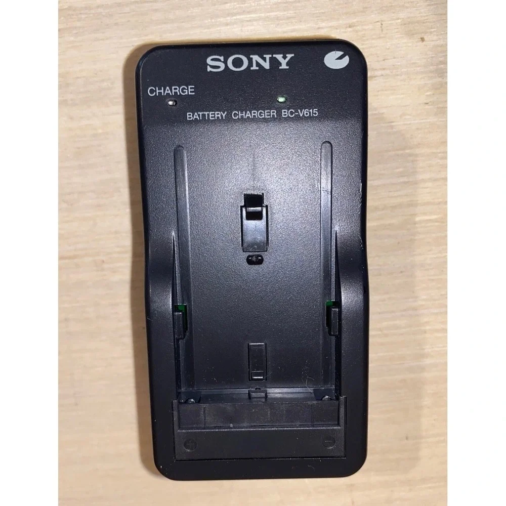ORIGINAL OEM Sony BC-V615 Charger + Sony NP-F330 Battery - Tested